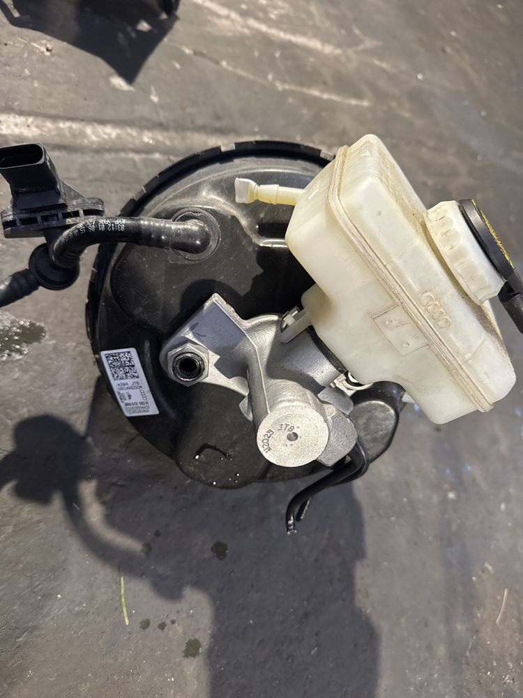 Pompa/Tulumba Frana Audi Q5/SQ5 8R Cod 8R0612103H