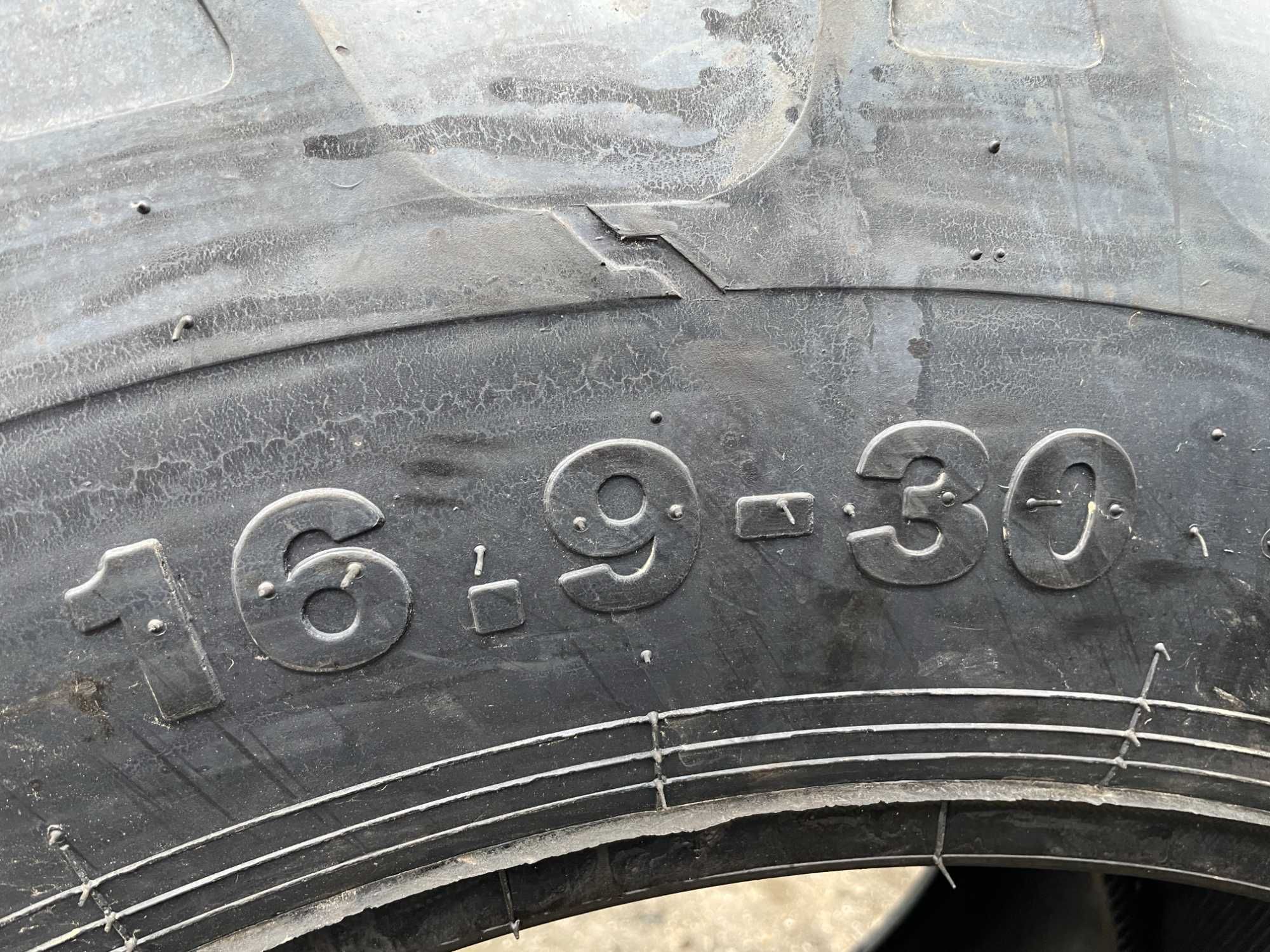 Marca OZKA 16.9-30 cu 10 pliuri anvelope noi pentru tractor spate