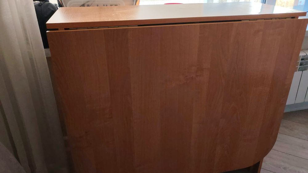 Продам стол книжка б/у