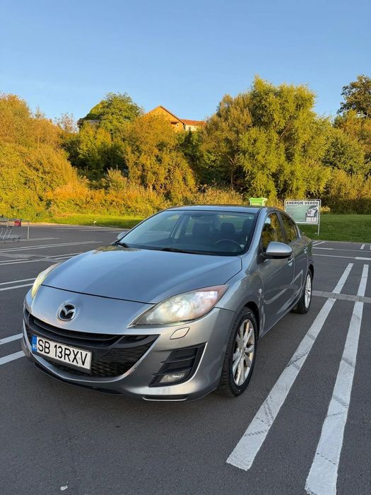 Mazda 3 Sunt proprietatul masinii de 5 ani, masina este intro-o stare buna.