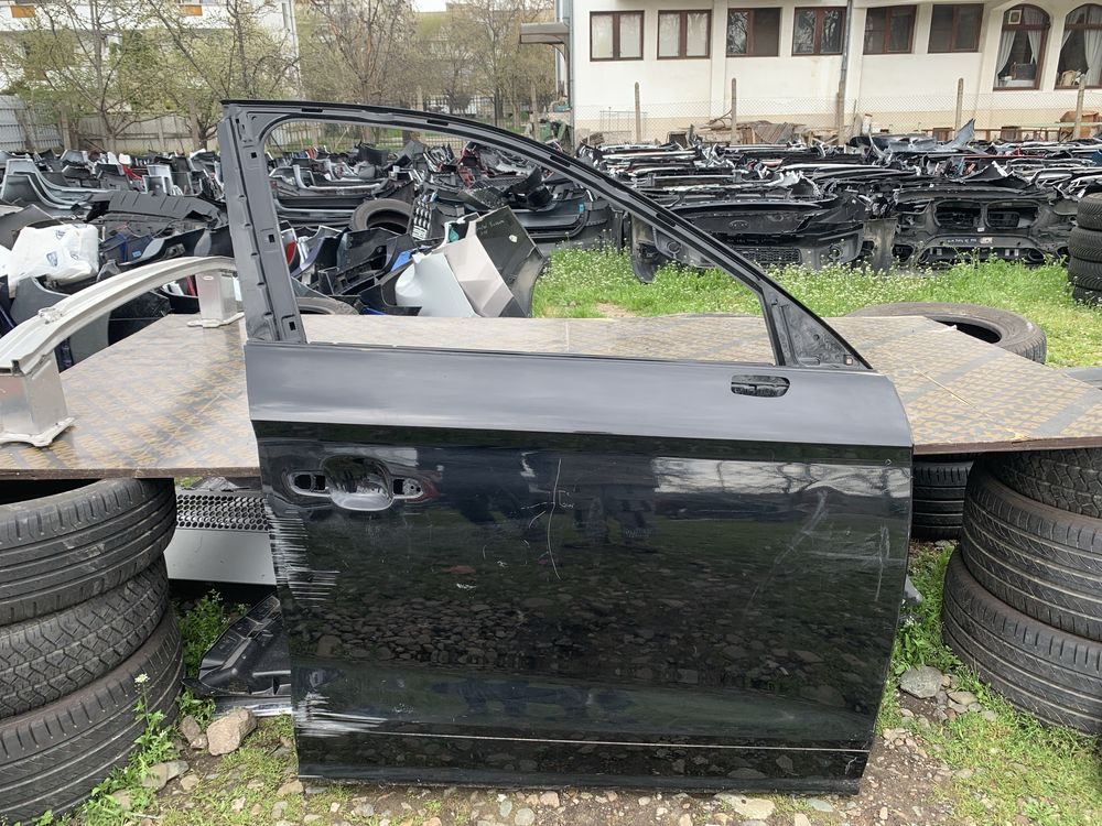 Врата Audi Q5