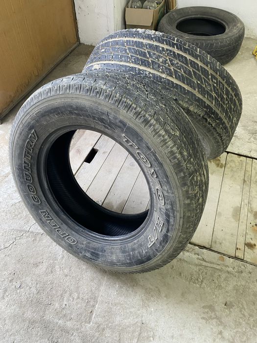 Продается шины R17 205/65 112S