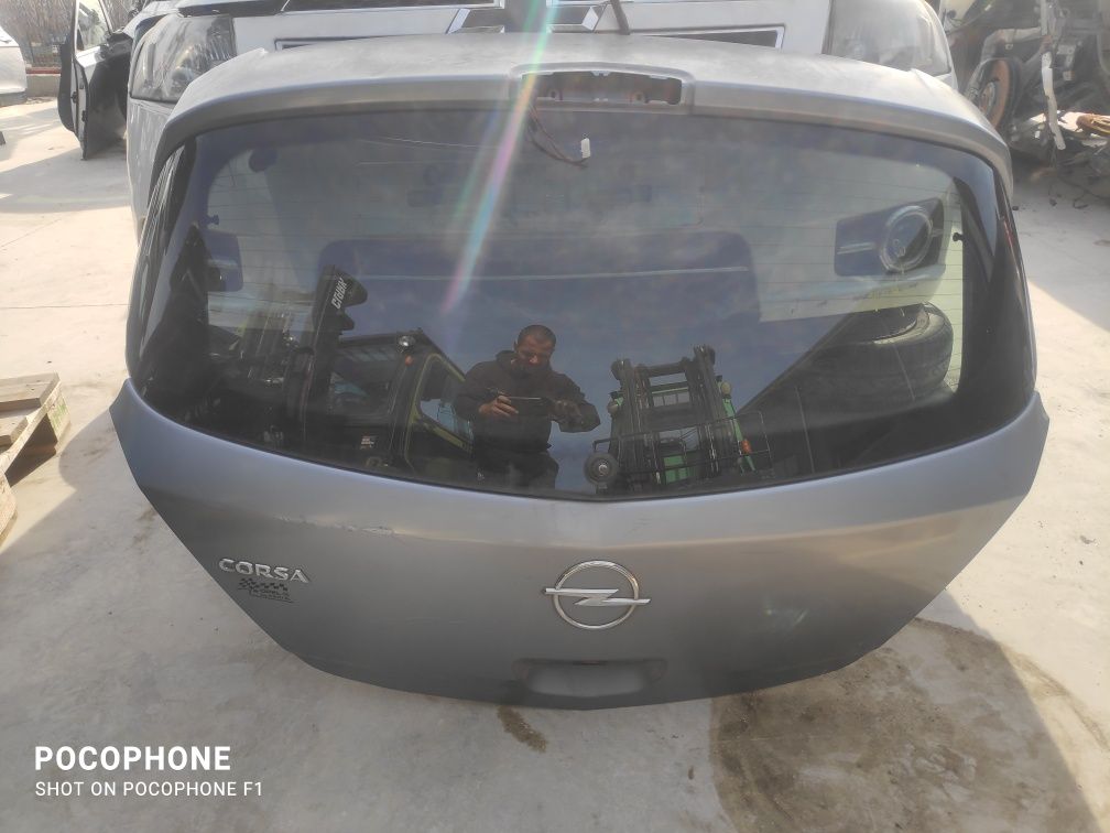 Врата багажник Opel Corsa D 4 door/ Опел Корса Д 4вр. 2008г