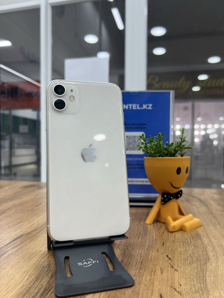 Ip 11 128Gb White // PintelKz