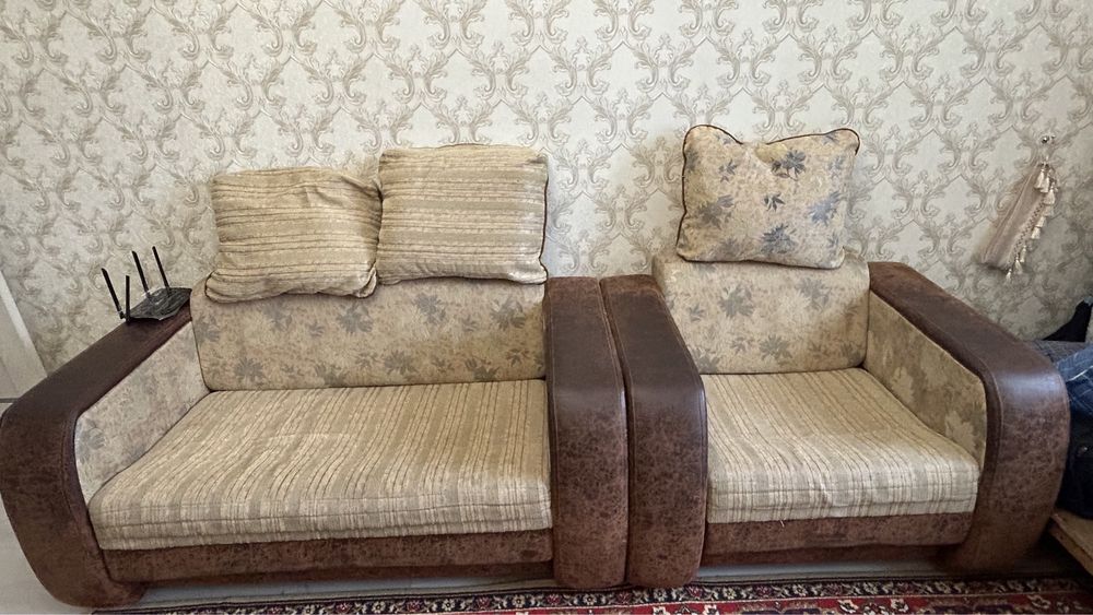 Продаётся мебель для гостиной и диван