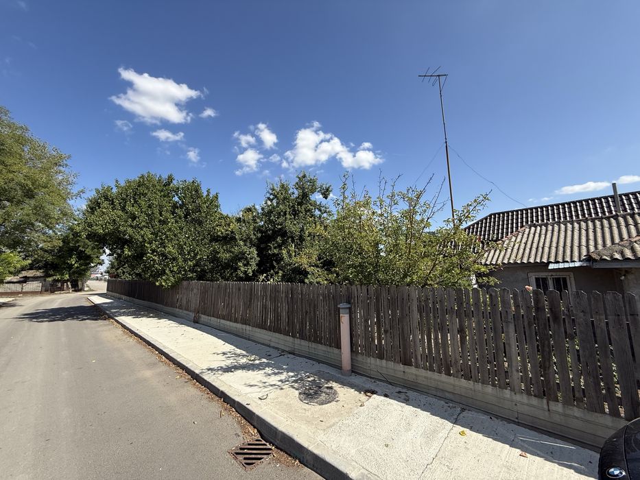 De vânzare casa în cartierul Magureni