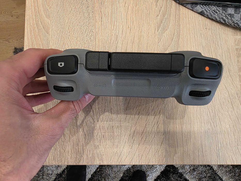 DJI RC2 Controller, Дистанционно