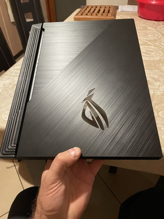 Laptop Gaming Rog Strix Scar 3 , RGB, RTX, inpecabil