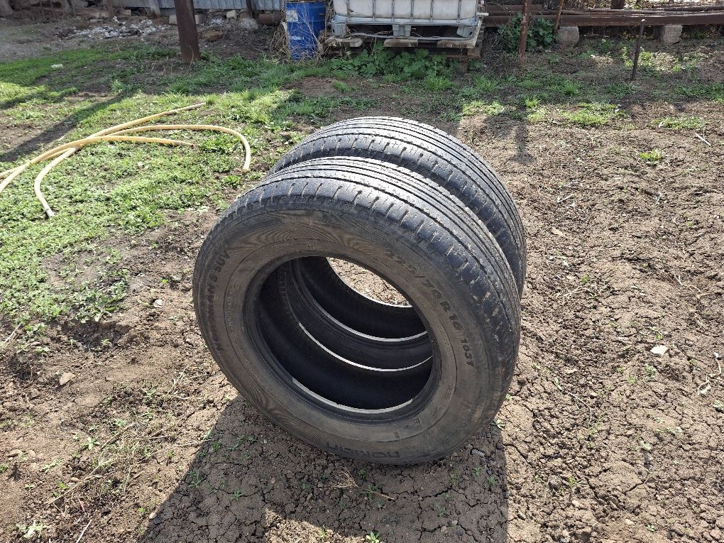 Шины для автомобиля-225/70 R16