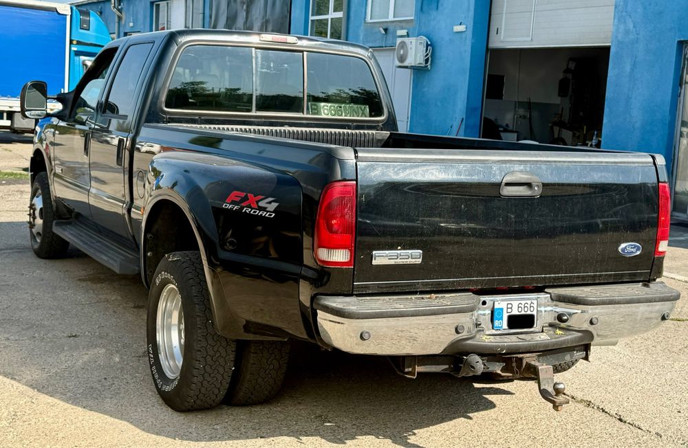 Ford F350 Autoutilitara 6.0 diesel V8, model LARIAT, 2006, 67.800 km
