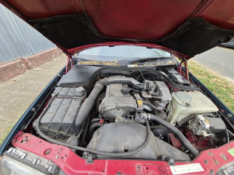 Vând Mercedes W202 C180