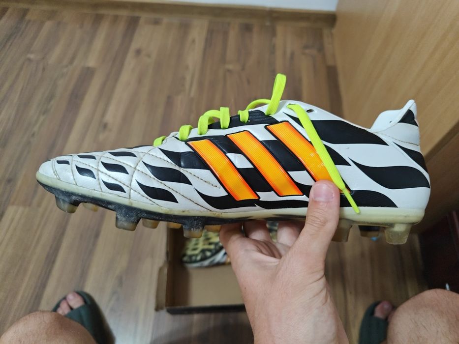 Adidas 11 pro elite ediție specială WC 2014 marimea 44