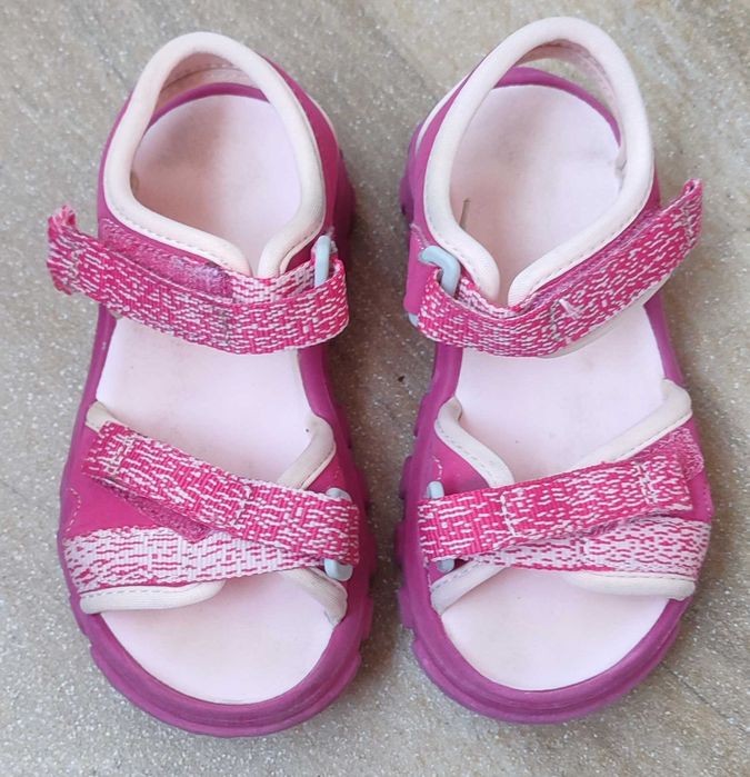 Детски сандали за момиче