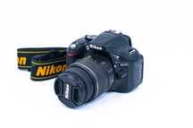 Nikon D5200 + obiectiv 18-55mm - 20.000 de cadre - Aparat foto DSLR