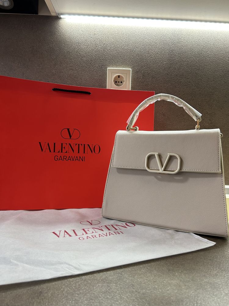 Чанта Valentino