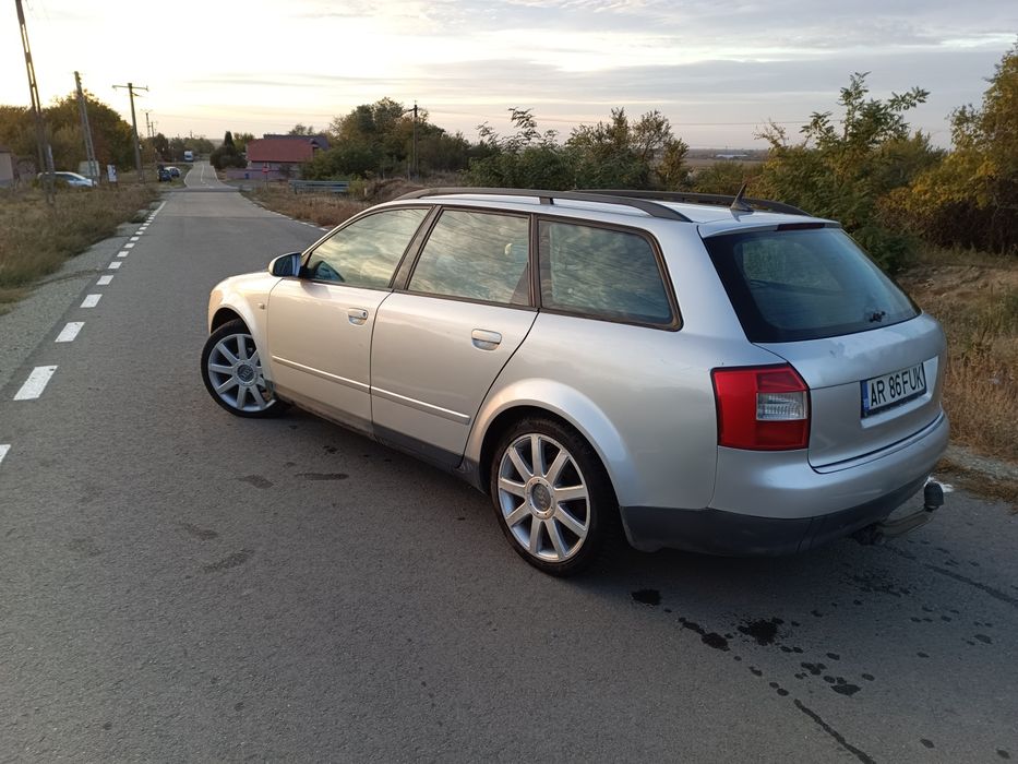Vând Audi A4 2001