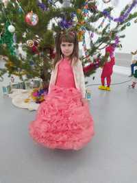 Красивое праздничное платье для девочки