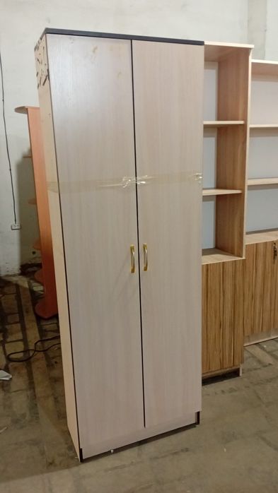 Шкаф плательный с полками б/у