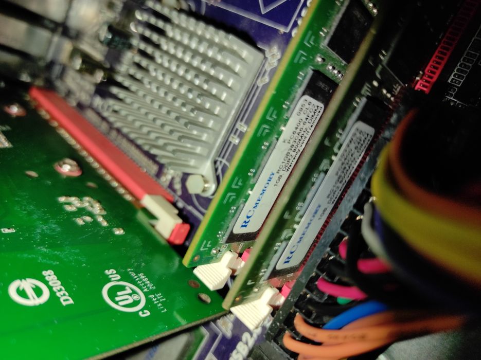 Keys srochna sotiladi zapchastga