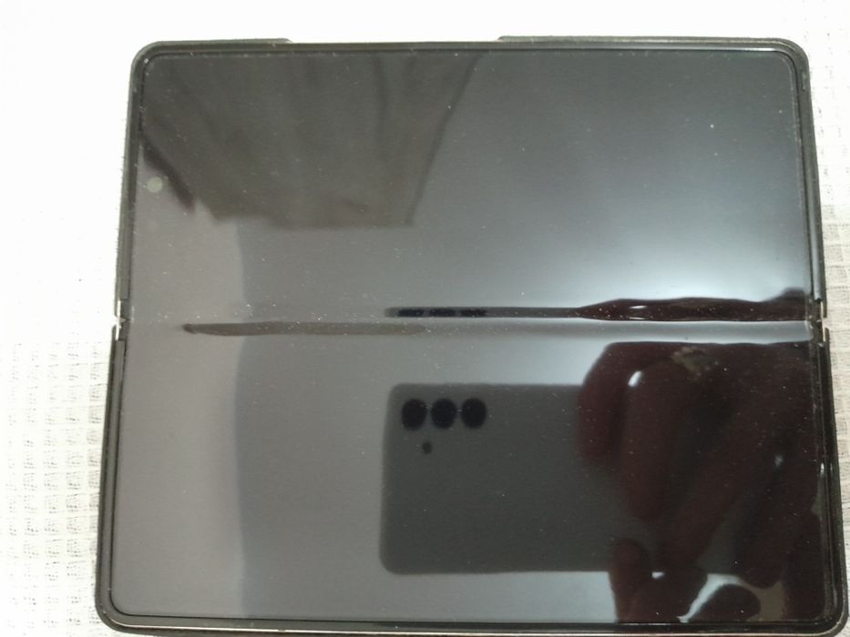 Vând samsung galaxy z fold 4
