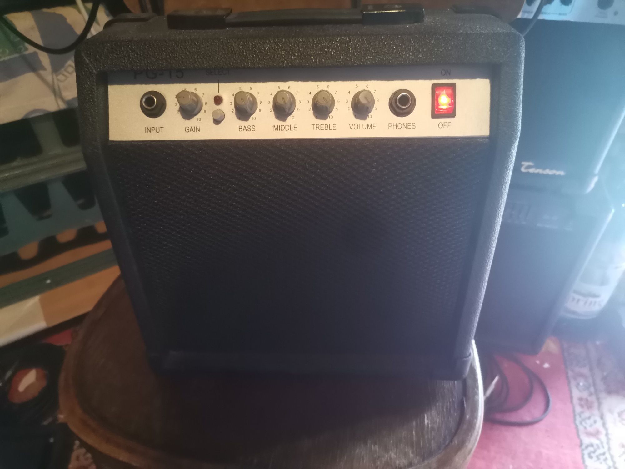 Amplificator 15W Dimavery. chitara electrica tenson 15W. ROGU 20W BASS