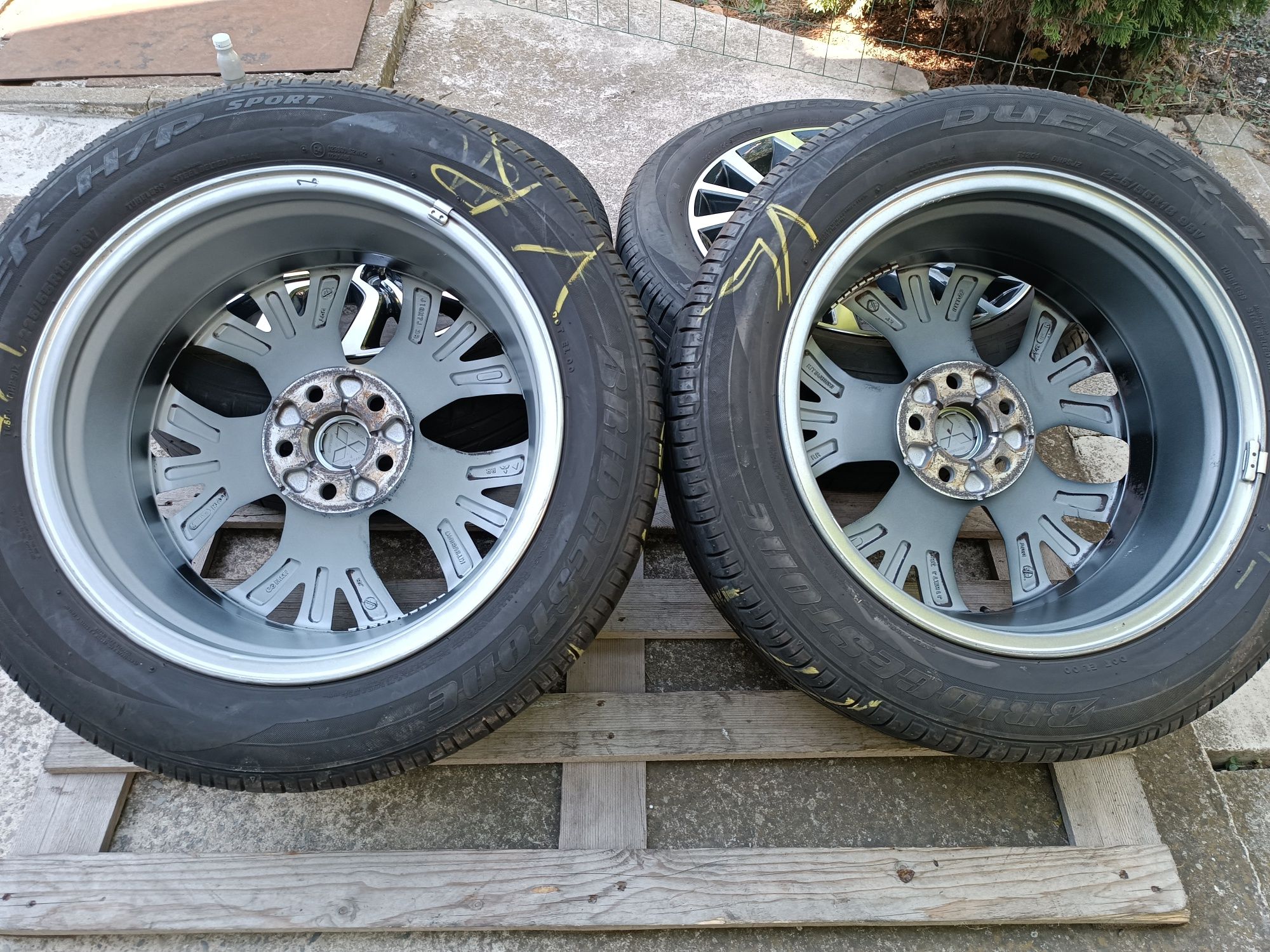 Лети джанти 18ки 5х114.3 Mitsubishi + летни гуми 225/55/18 Bridgestone