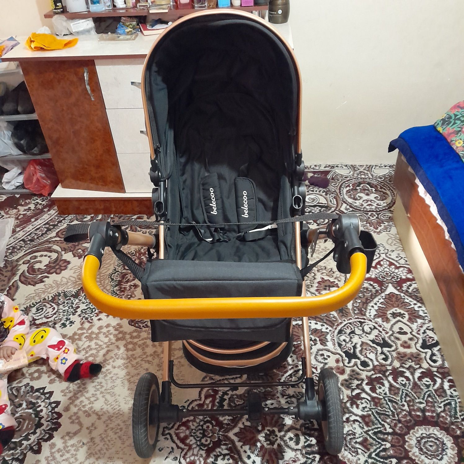 Holati mukammal.Faqat uy ichida ishlatilgan.