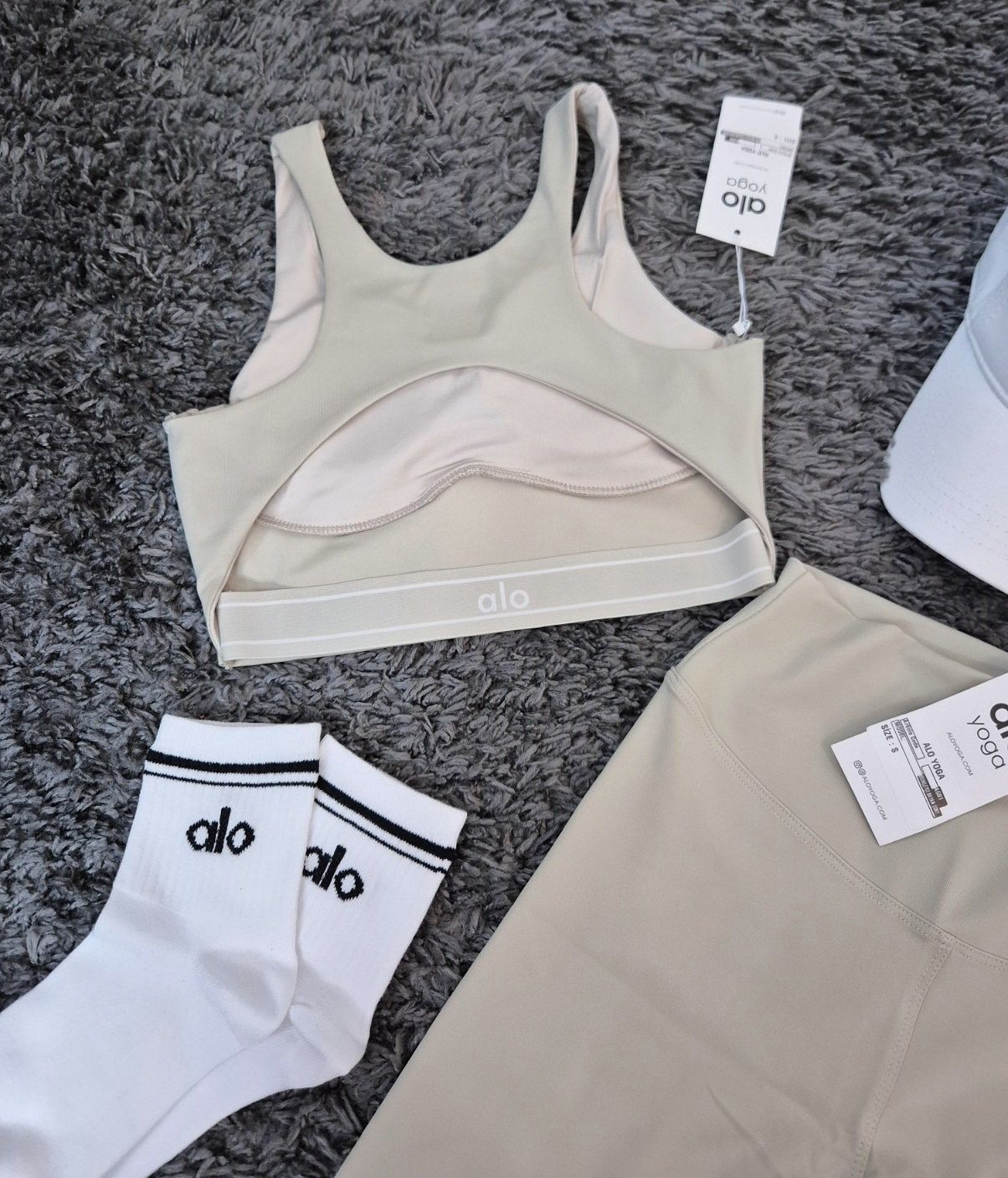Дамски клинове и комплекти Alo, Nike