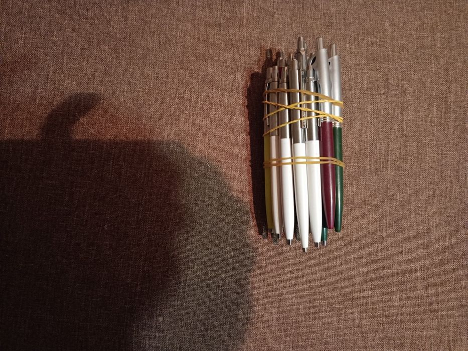 Химикалки  и моливи-1лв