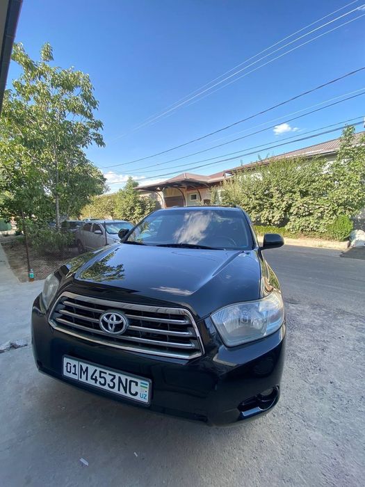 Tayota Highlander nedarojnik
