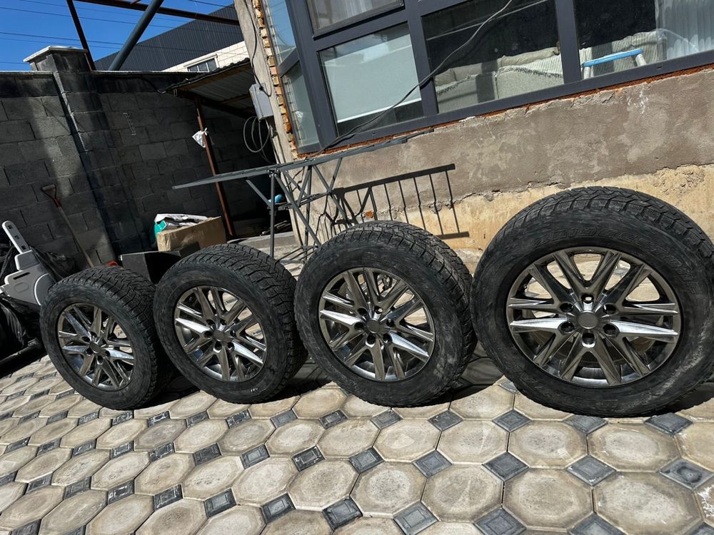 Диски с шинами в комплекте