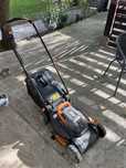 Masina de tuns iarba worx 40V (vand urgent)