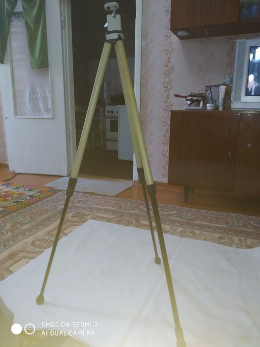 Штатиф  тринога советская