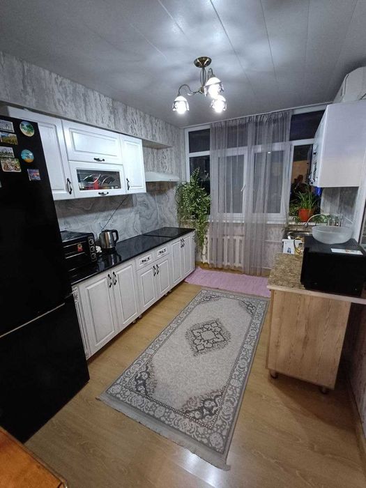 Продаётся 4-х комнатная квартира , Дархан.