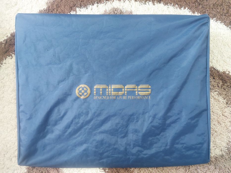 Продам  микшерный пульт MIDAS VENICE 240.
Без ремонта. 
В отличном сос