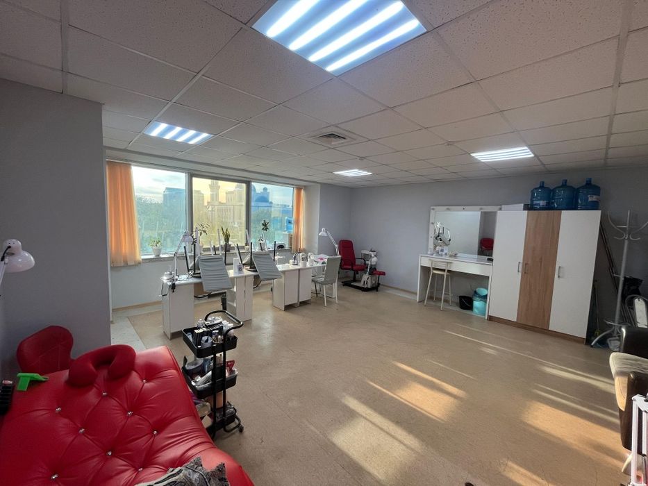 Срочно Продам готовый бизнес сфера красоты! Кабинет на аренде