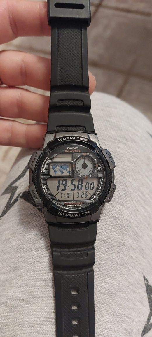 Часовник Casio  .