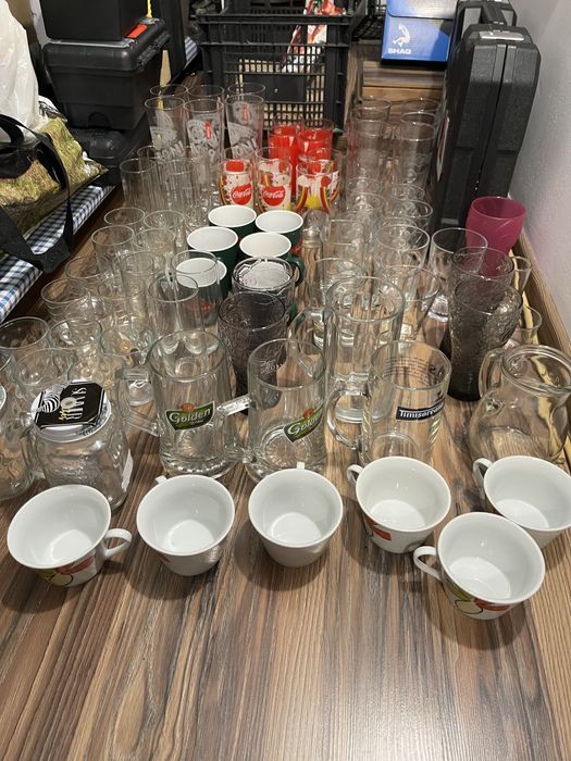 Seturi de pahare in jur de 100 buc