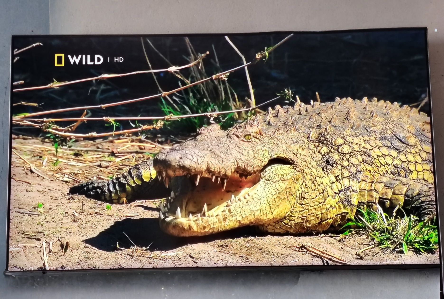 Samsung tv 49 инча QLED