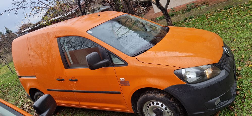 WV  Cady  2.0 бензин -метан  10лв.на 100км.