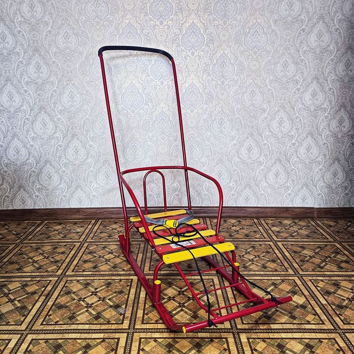 Продам санки детские Тимка 5 Комфорт с 2 колесиками и ручкой.