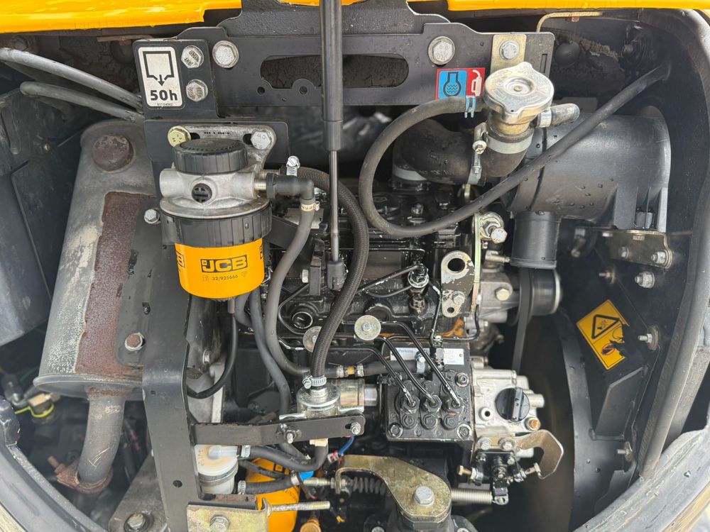 Miniescavator jcb 2,8 tone  Posibilitate Rate