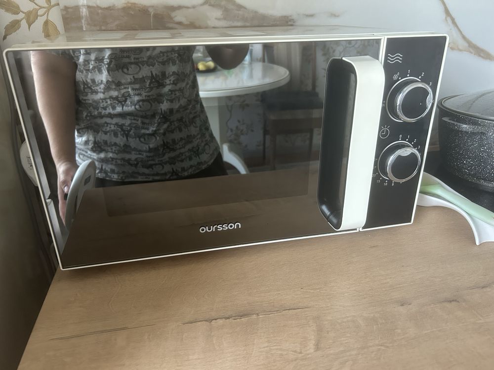Продам микровалновку