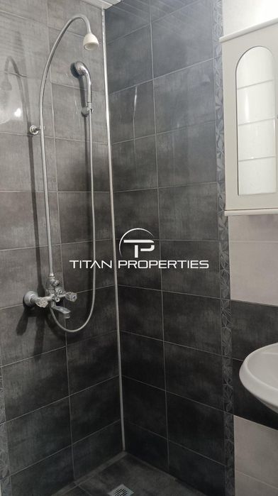 Дава се под наем Четиристаен апартамент в Бургас, Възраждане - 110 кв.м за 433.5 € - Снимка #4