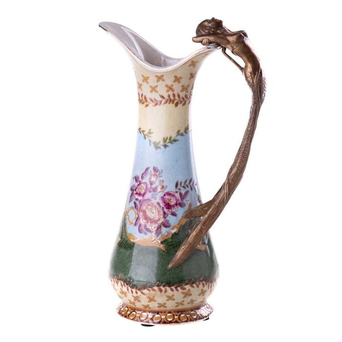 Carafă din porțelan si bronz, lucrată manual