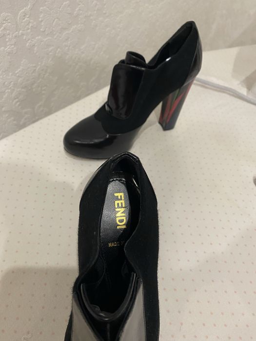 Ботильоны новые Италия оригинал - Fendi! Кожа и замша все натуральное.