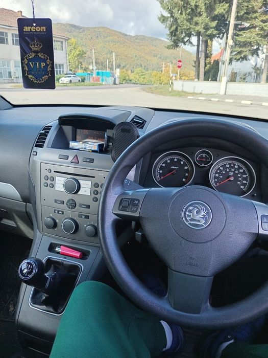 Opel zamfira 7 locuri