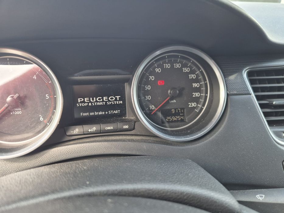 Peugeot 508 sedan 1.6 Hdi automat