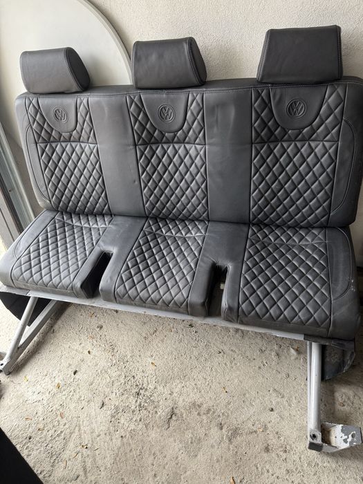 Bancheta piele 3 locuri T5