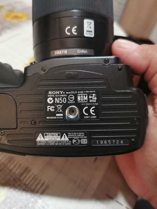 Sony dslr-a100 digital camera